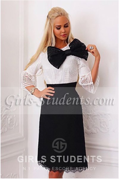 Paris escort agency girl Demi, blonde busty GFE companion