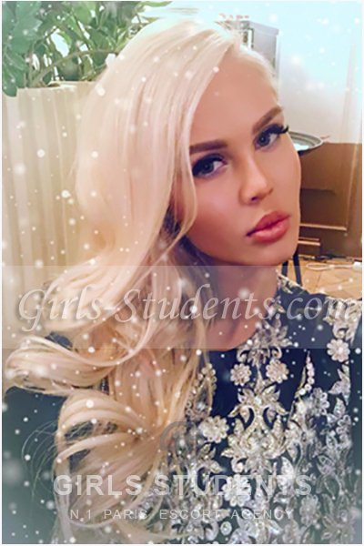 Paris escort agency girl Demi, blonde busty GFE companion