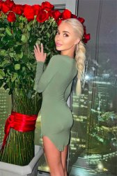 Luxe escort Paris Alicia, high class blonde busty GFE