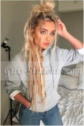 Paris escort girls Jessica, upscale blonde GFE companion lady