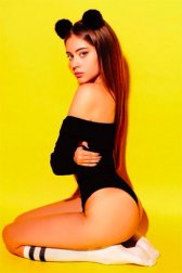 Luxury companions in Paris Martina, magnificent luxury escort girl