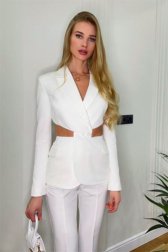 Paris busty escorts Barbie, young blonde sexy GFE